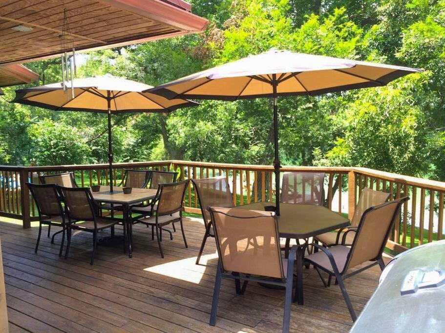 The River Haven - Sleeps 32 - On Guadalupe River Vila Seguin Exterior foto